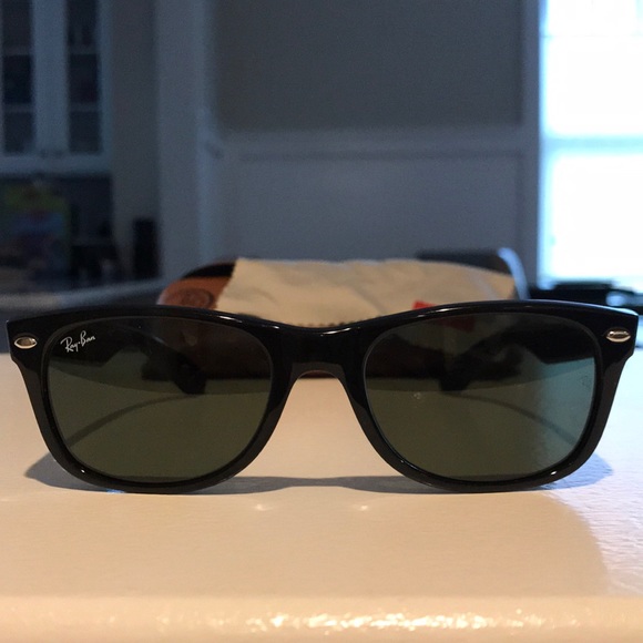 Ray-Ban Accessories - Ray-Ban New Wayfarer Black RB2132